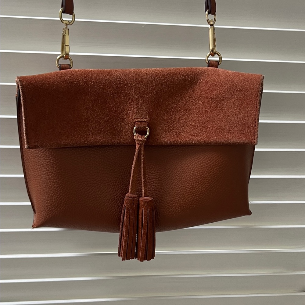 Francesca's Collections Tan Crossbody Bag with Tassel